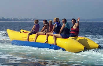 Rounding the corner for lap two, Banana Boat? Rounding the corner for lap two, Banana Boat?